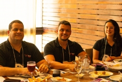 Almoo Empreendedor com Ale Prates
