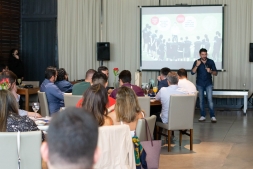 Almoo Empreendedor com Ale Prates