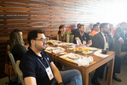 Almoo Empreendedor com Ale Prates