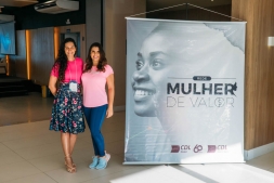 Talk Show trs Empreendedoras e um Alvo Comum