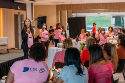 Talk Show trs Empreendedoras e um Alvo Comum