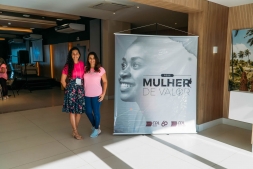Talk Show trs Empreendedoras e um Alvo Comum