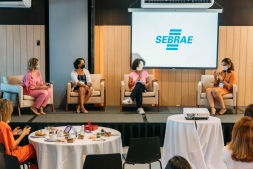 Talk Show trs Empreendedoras e um Alvo Comum