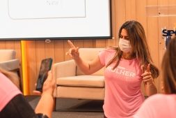 Talk Show trs Empreendedoras e um Alvo Comum