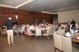 Almoo CDL Jovem - Pitch de Vendas: Fazendo apresentaes diferenciadas