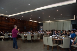 Almoo CDL Jovem - Pitch de Vendas: Fazendo apresentaes diferenciadas