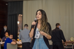 Almoo Empreendedor: Em busca do pitch perfeito