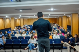 Acelera CDL Jovem: Gesto, Vendas e Liderana para pequenas e mdias empresas