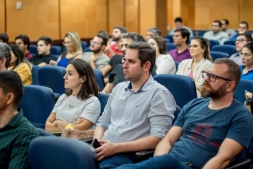 Acelera CDL Jovem: Gesto, Vendas e Liderana para pequenas e mdias empresas