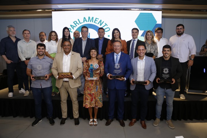 Vereadores de Natal recebem Prêmio Parlamento Empreendedor - Site Oficial da CDL Natal e CDL Jovem Natal Vereadores de Natal recebem Prêmio Parlamento Empreendedor - Site Oficial da CDL Natal e CDL Jovem Natal